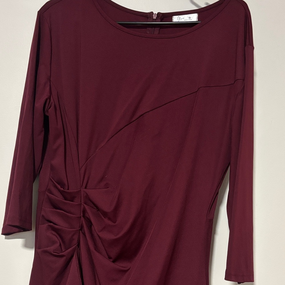 Chic Burgundy Midi Dress